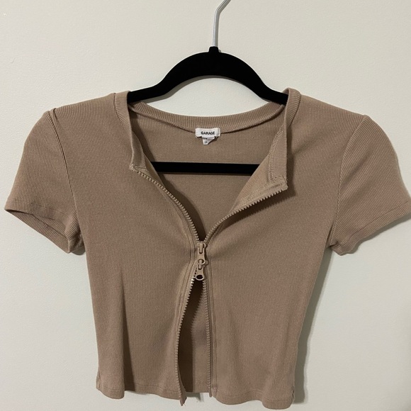 Garage zipper short sleeve tee - Size small - Picture 3 of 3